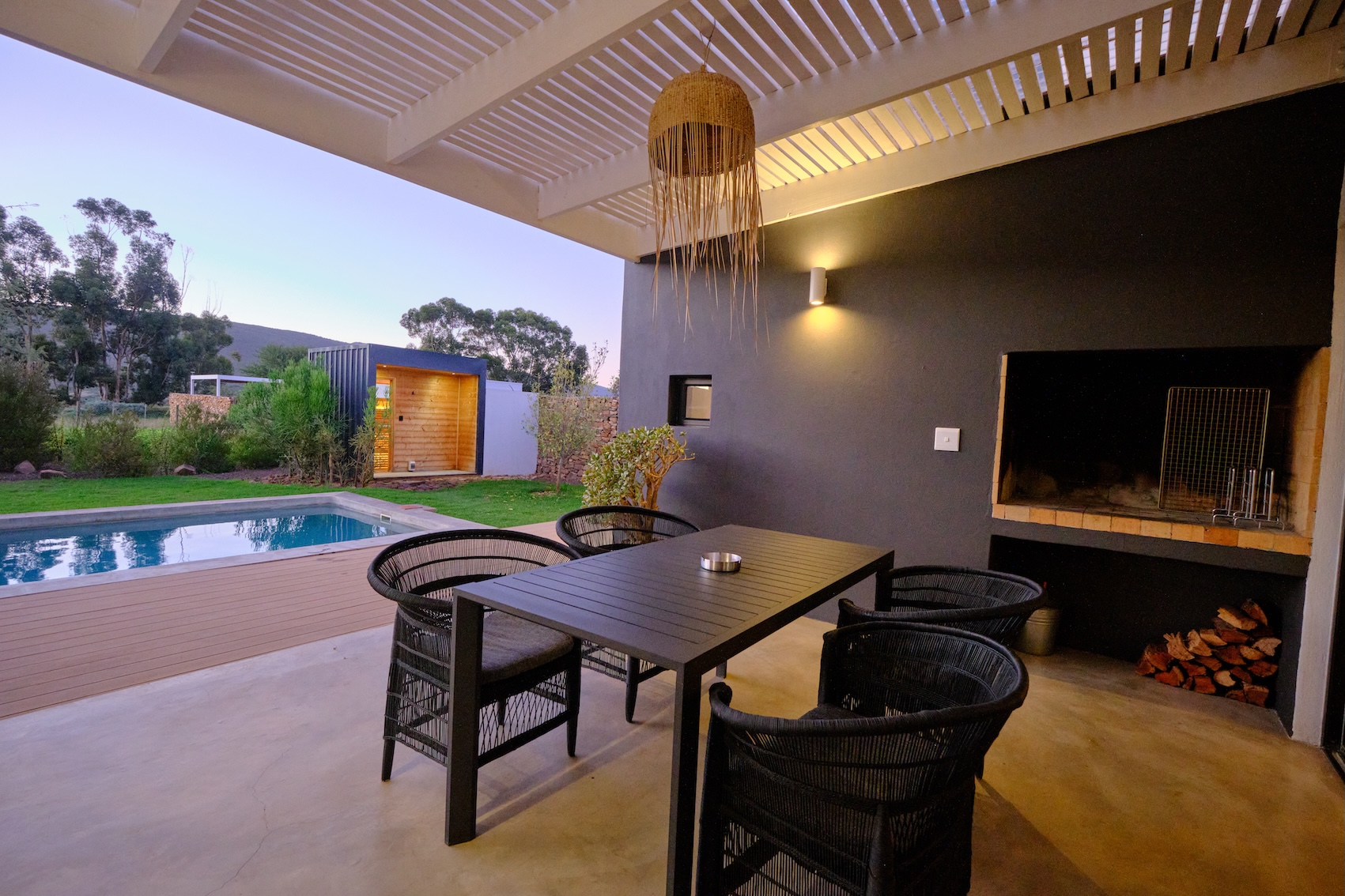 Little Swift patio